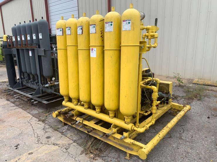 meyer-4-station-6-bottle-accumulator-image-2