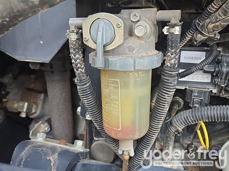 2020-yanmar-vio35-6a-image-38