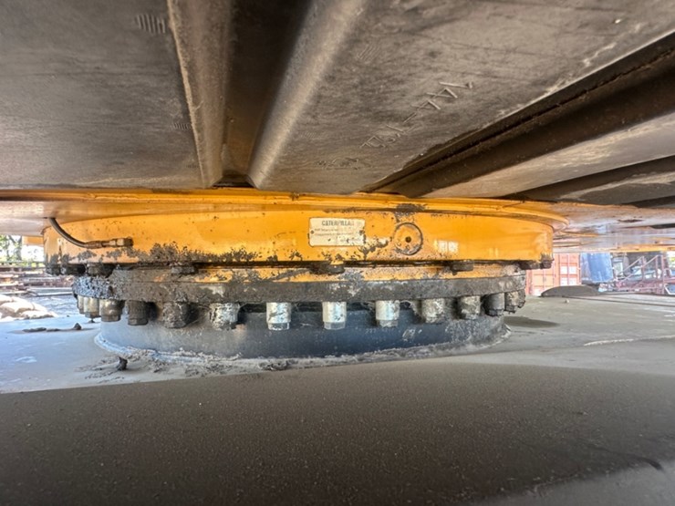 2012-caterpillar-m322d-image-17