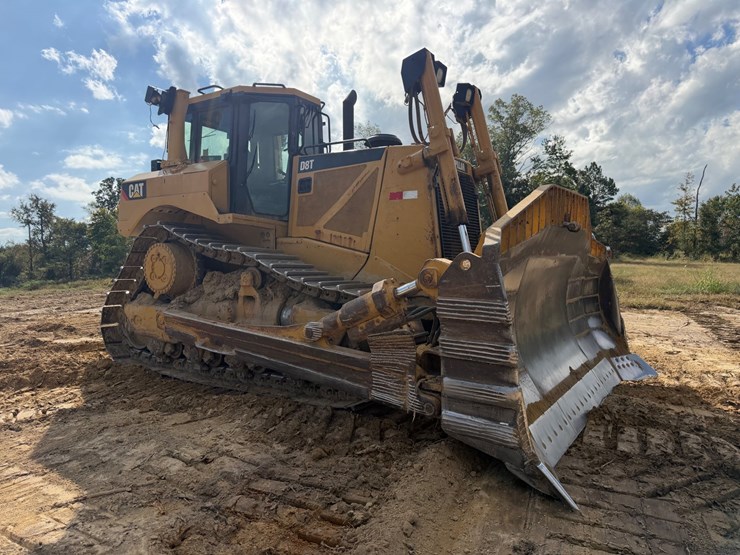 caterpillar-d8t-image-4