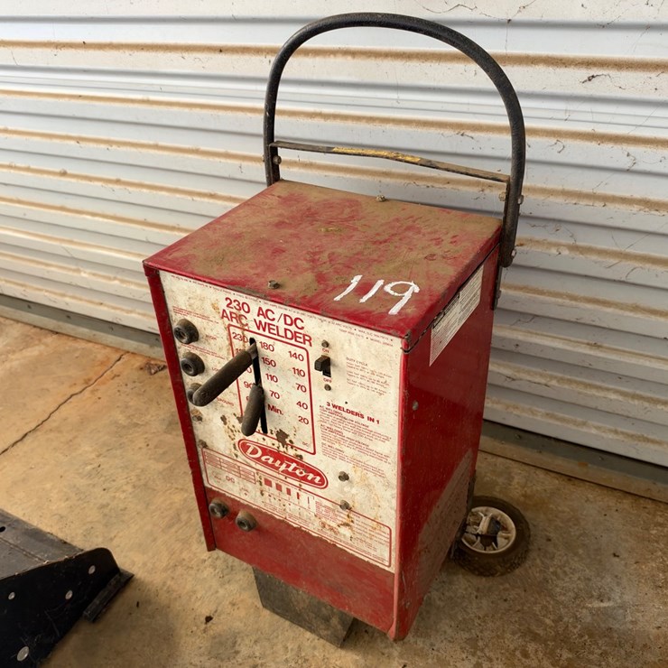 #119 • Dayton Model 3Z563A 230 AC/DC Arc Welder