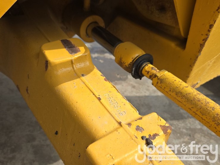 2020-deere-310sl-image-23