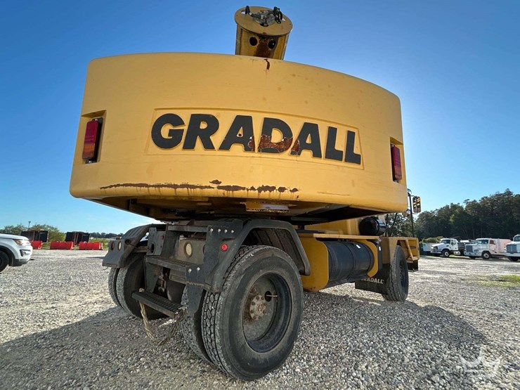 2014-gradall-xl3100-iv-image-4