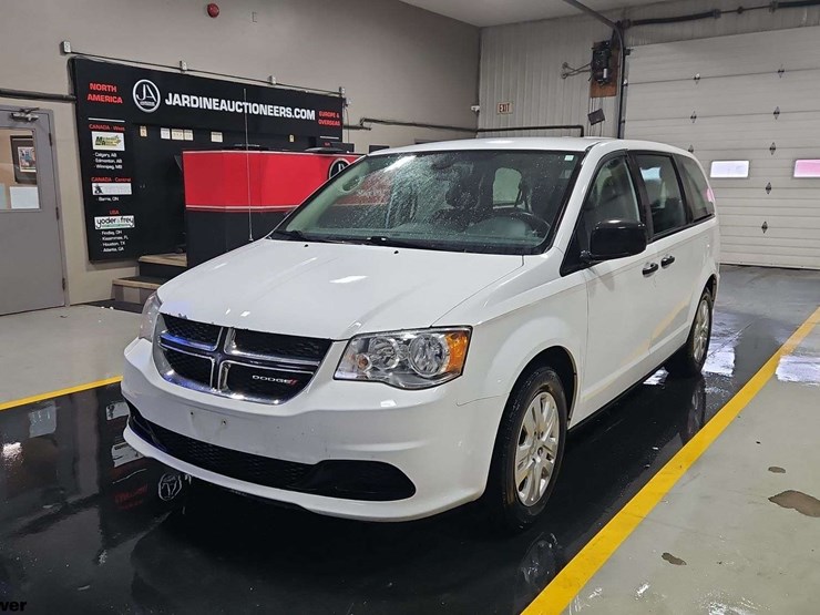 dodge-grand-caravan-image-1