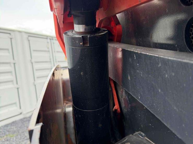 2019-kubota-svl95-2-image-12