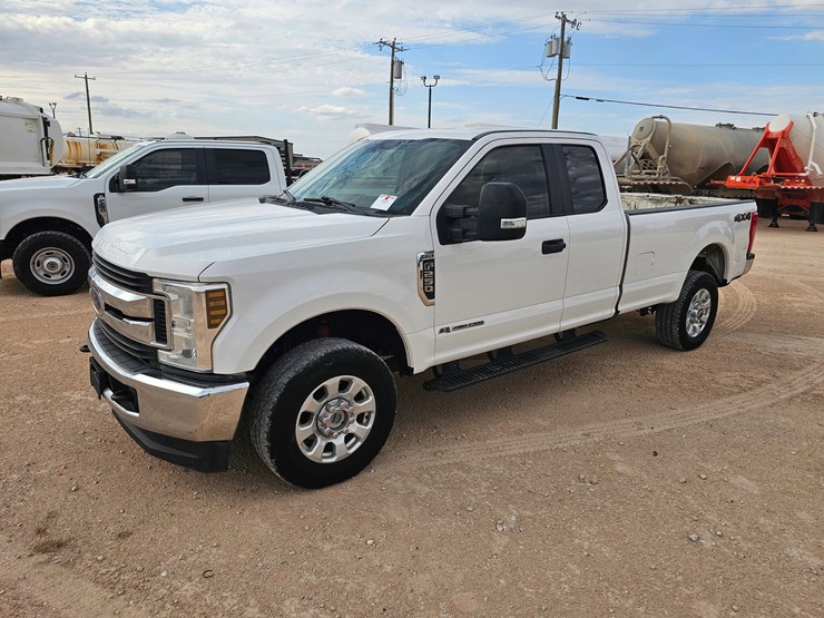 2019-ford-f250-image-2