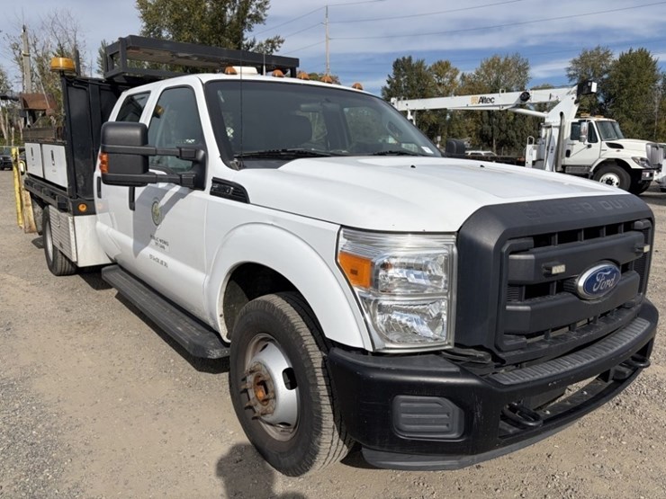 2011-ford-f350-image-2