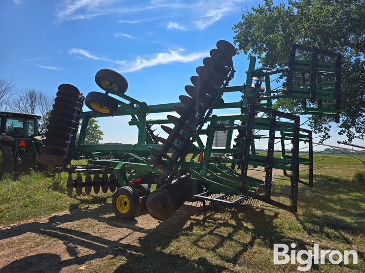 2005-john-deere-637-image-7