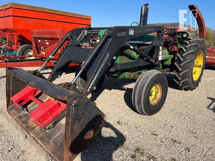 1977-john-deere-2840-image-1