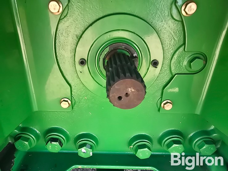 2012-john-deere-7215r-image-17