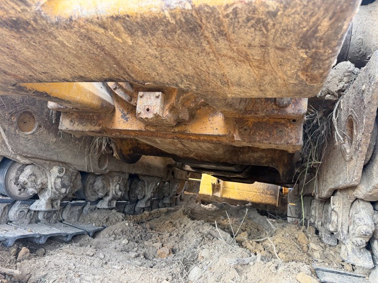 caterpillar-d8t-image-29