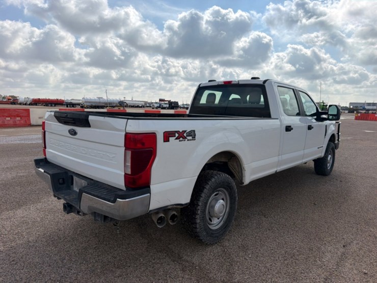 2021-ford-f350-image-4