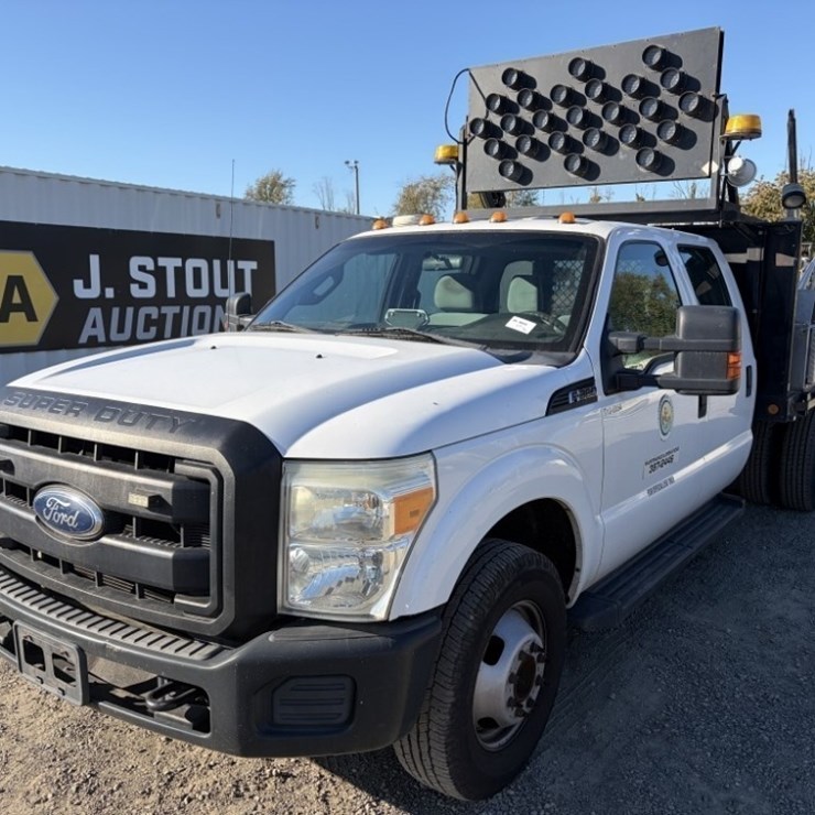 2011 FORD F350