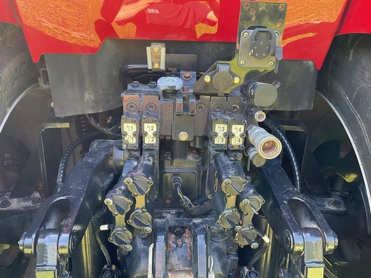 2020-case-ih-magnum-200-image-13