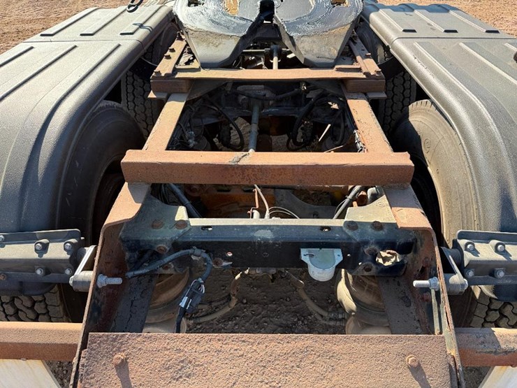 2000-kenworth-t800-image-34