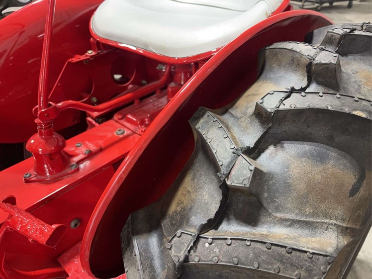 international-harvester-shop-mule-image-54