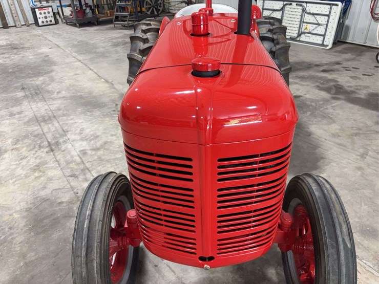 international-harvester-shop-mule-image-9