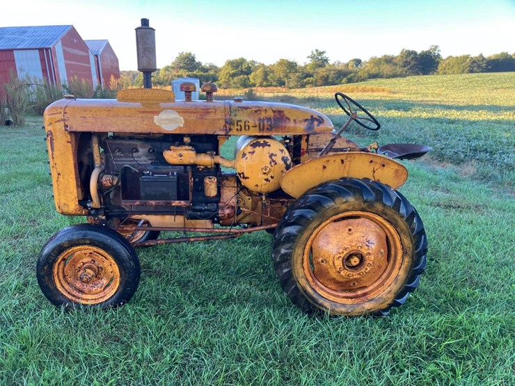 schramm-model-125-air-compressor-tractor-image-1
