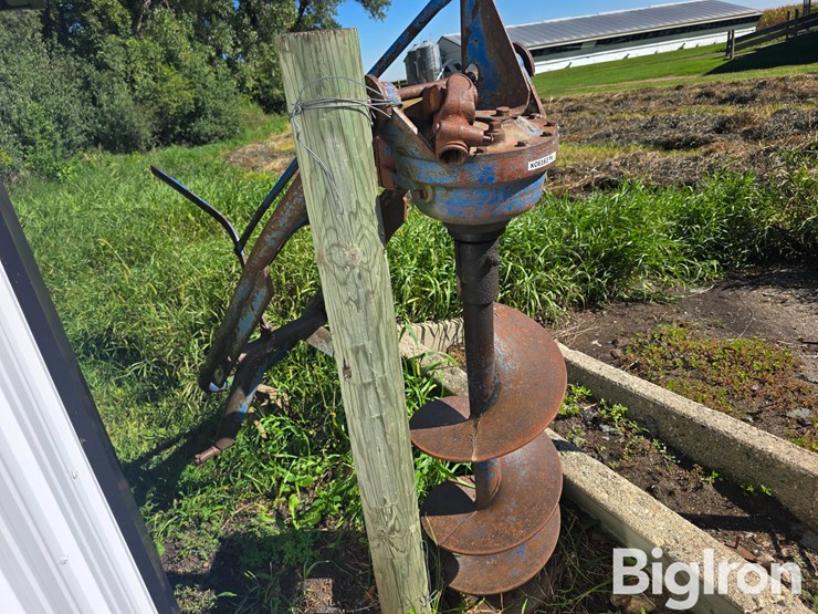 ford-3-pt-post-auger-image-7