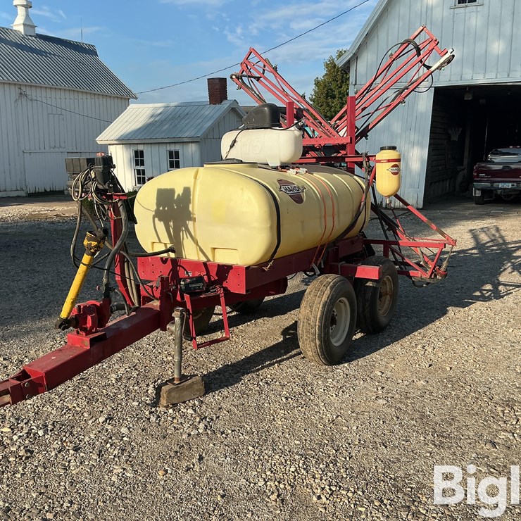 Hardi 45' 500 Gal Sprayer w/ Monitor