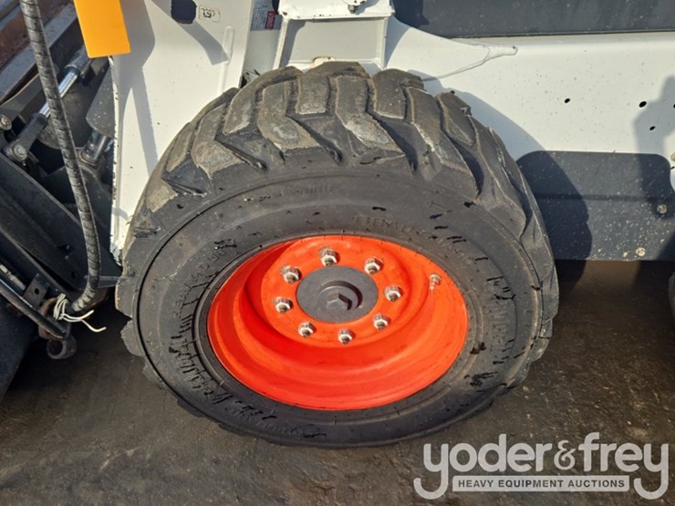 2017-bobcat-s590-image-9