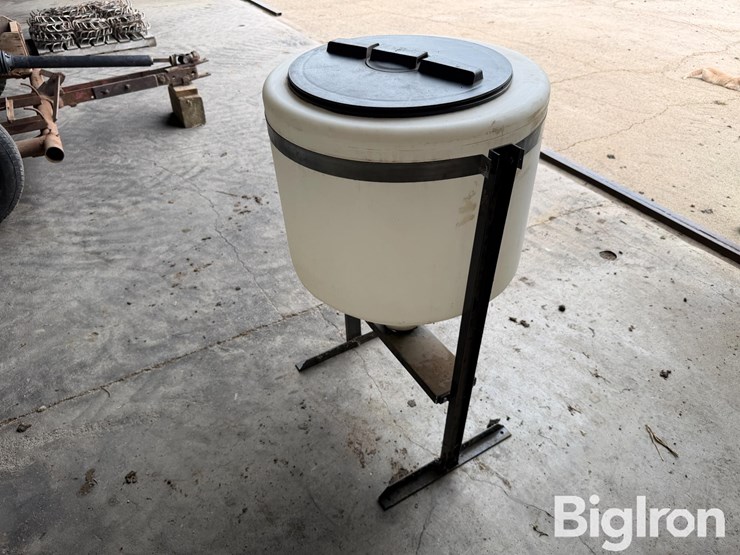 30-gal-mixing-cone-image-5