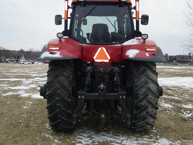 2010-case-ih-magnum-305-image-4