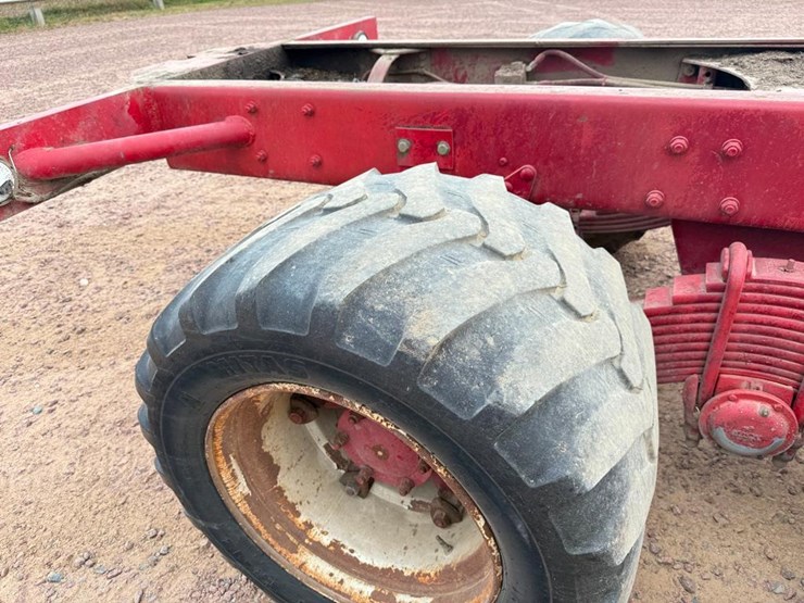 mack-dm690s-image-12