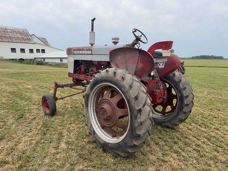 farmall-460-hi-clear-image-3