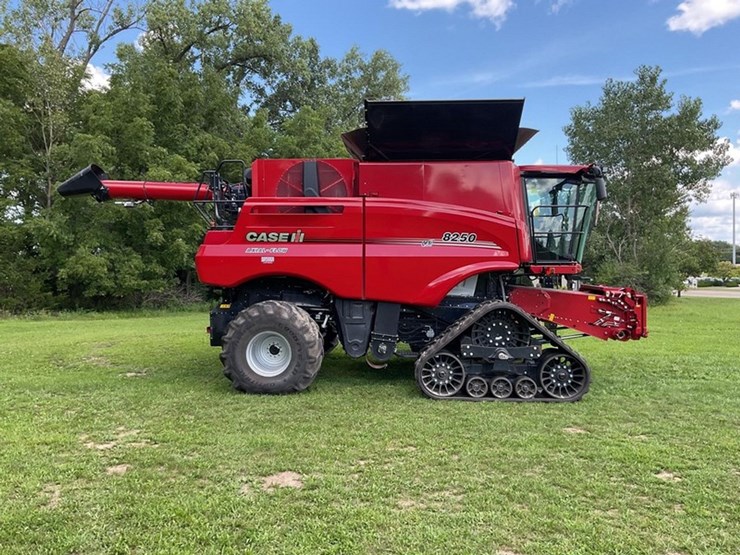 2022-case-ih-8250-image-6