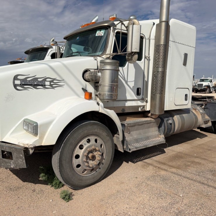 2018 KENWORTH T800