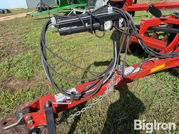 case-ih-370-image-11
