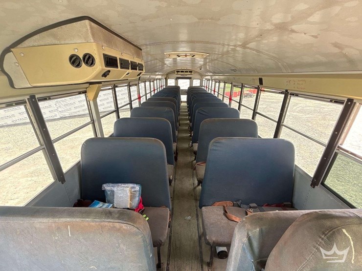 2011-ic-corporation-pb105-school-bus-image-11