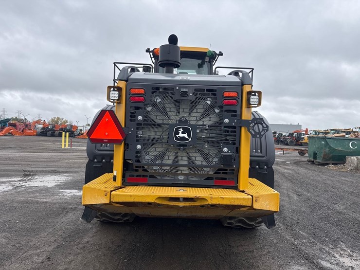 2024-deere-844-p-tier-image-6