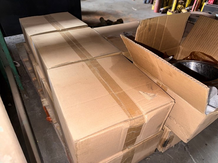 pallet-w/-(14)-7-1/16”-15k-wp-gate-valve-seats-image-4