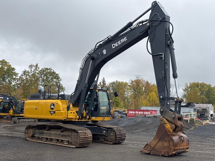 2024-john-deere-350-image-11
