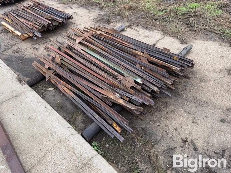 steel-t-posts-image-3