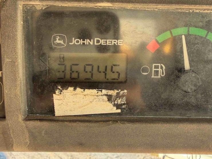 2005-john-deere-325-image-24