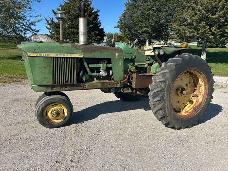 john-deere-4010-image-1