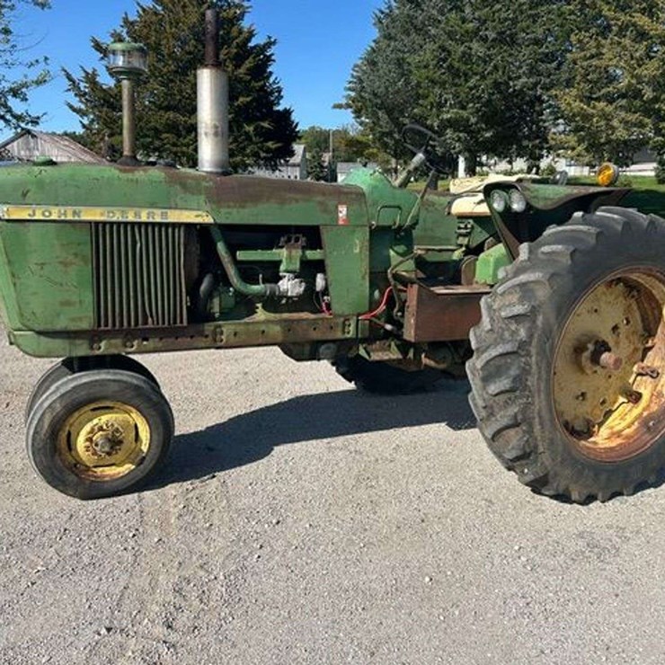 JOHN DEERE 4010