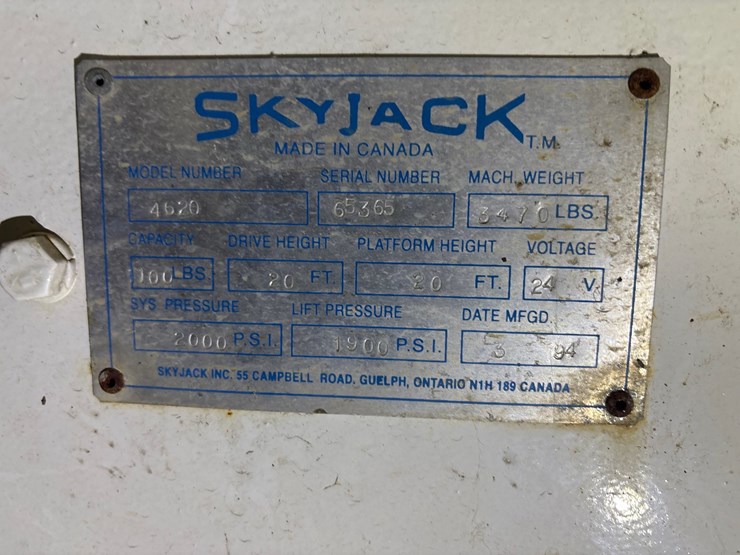 #151-•-skyjack-4620-electric-scissor-lift-image-6