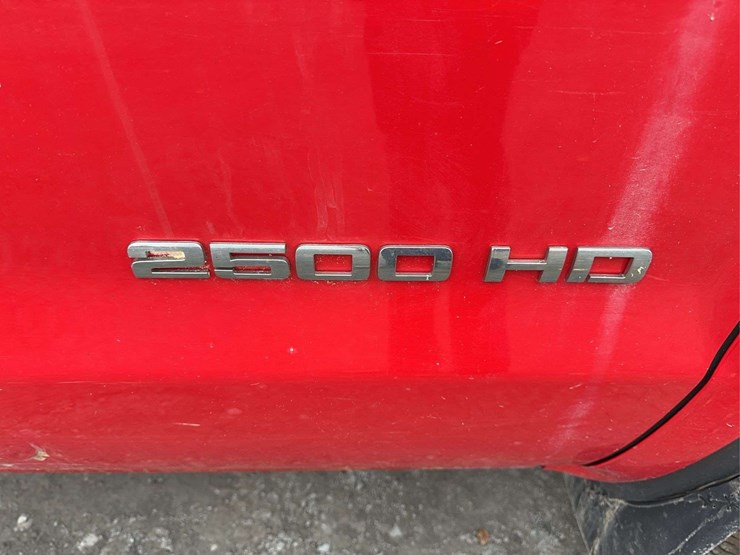 gmc-sierra-2500hd-image-16
