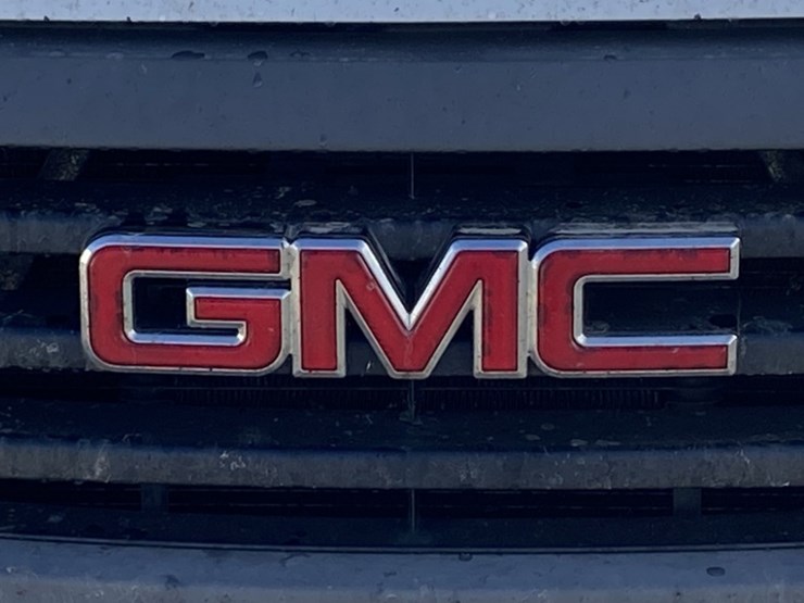2004-gmc-sierra-3500-image-9