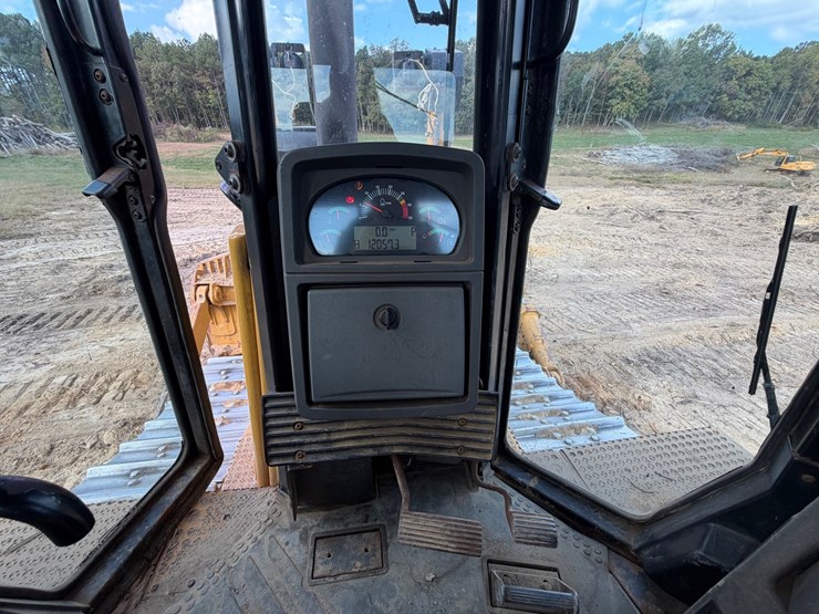caterpillar-d8t-image-44