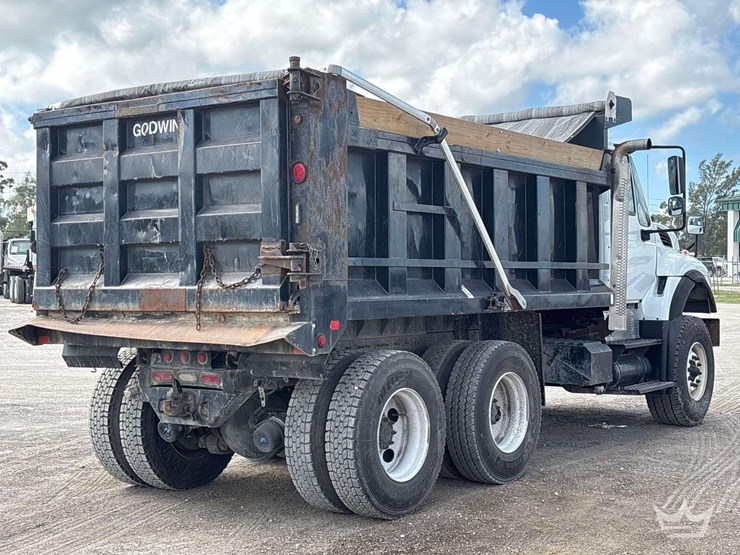 2016-international-workstar-7500-t/a-godwin-400t-dump-truck-image-3