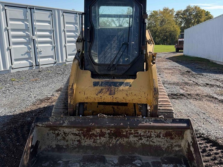 2010-caterpillar-257b2-image-8