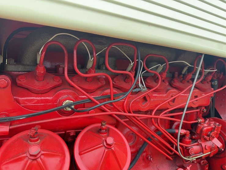 farmall-560-diesel-hi-clear-image-32