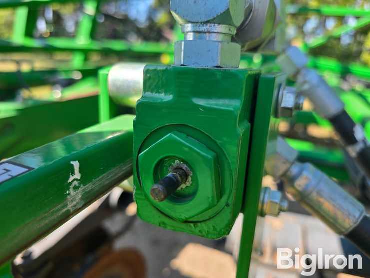 2012-john-deere-2310-image-14