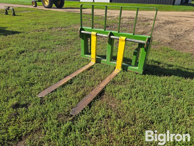 john-deere-740-image-1