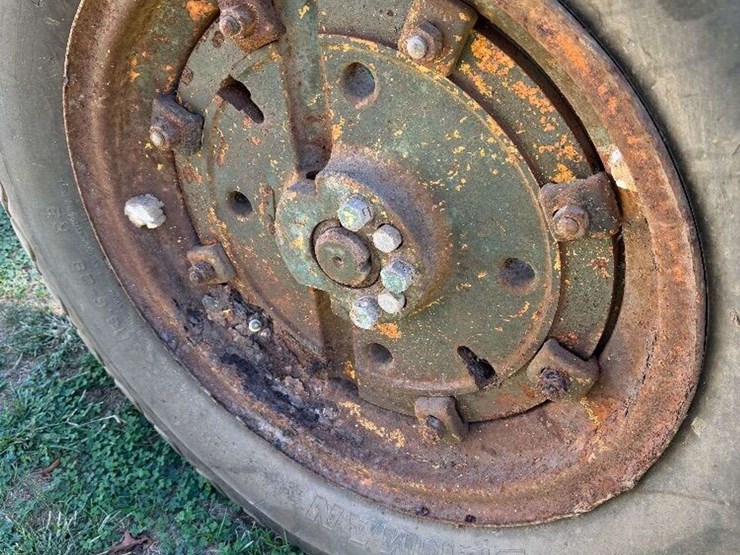1955-john-deere-50-image-9